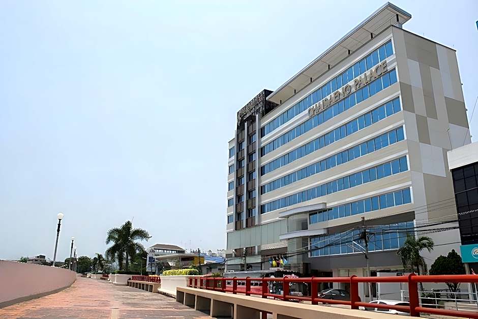 Chaisaeng Palace Hotel