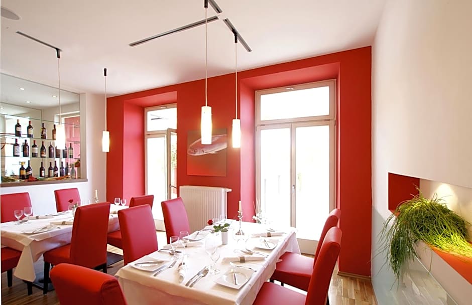 Hotel Restaurant Pusswald