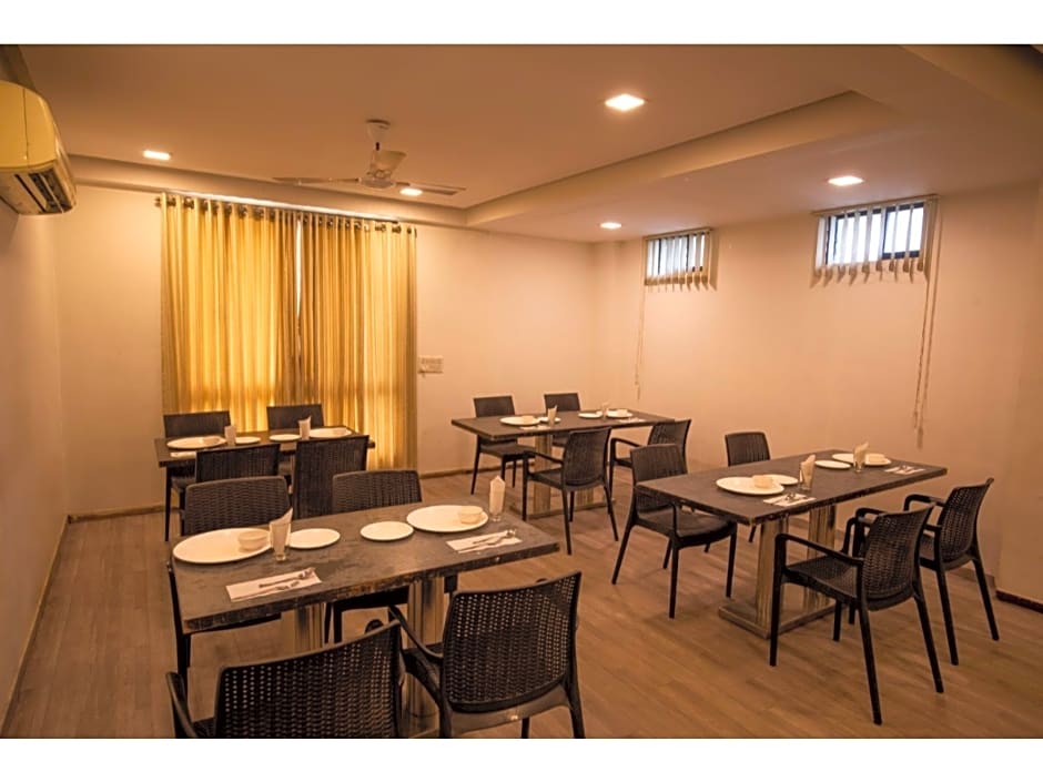 Hotel Shrimad Residency