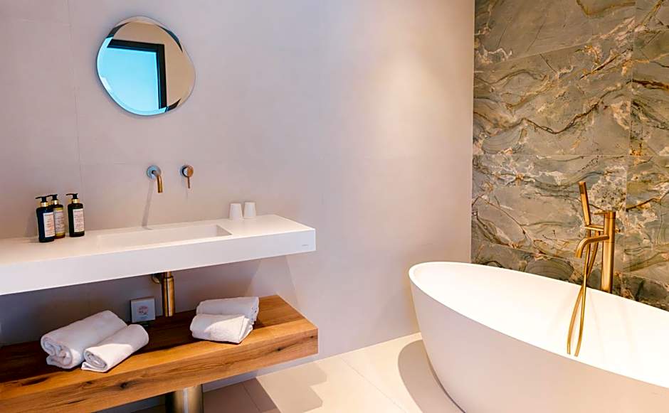 Hôtel Spa Restaurant La Madrague