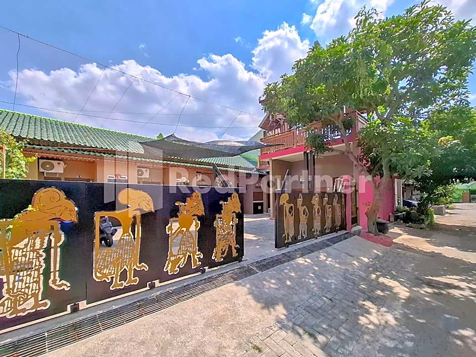 Janoko Guesthouse Syariah RedPartner