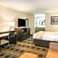 Quality Inn & Suites Mount Chalet