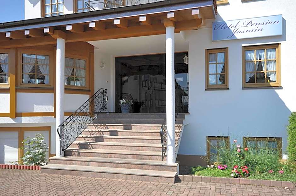 Hotel-Pension-Jasmin