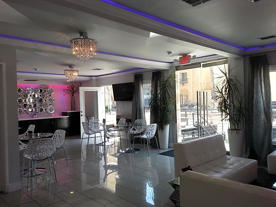 Hollywood VIP Hotel