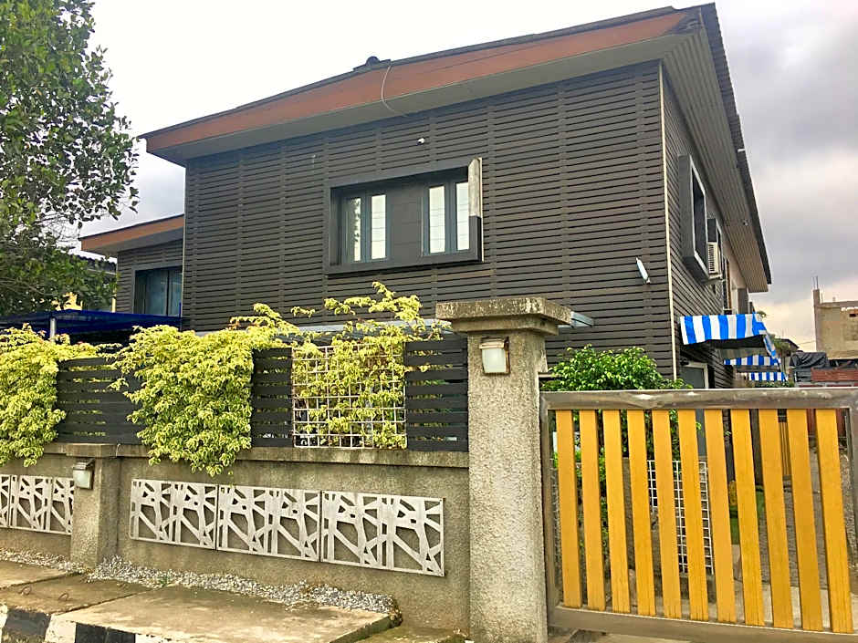 Zdjęcie 1 z 44 — Sese Cottage