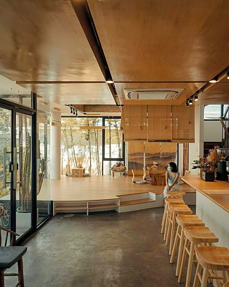 YOLO Bangkok Boutique Hotel