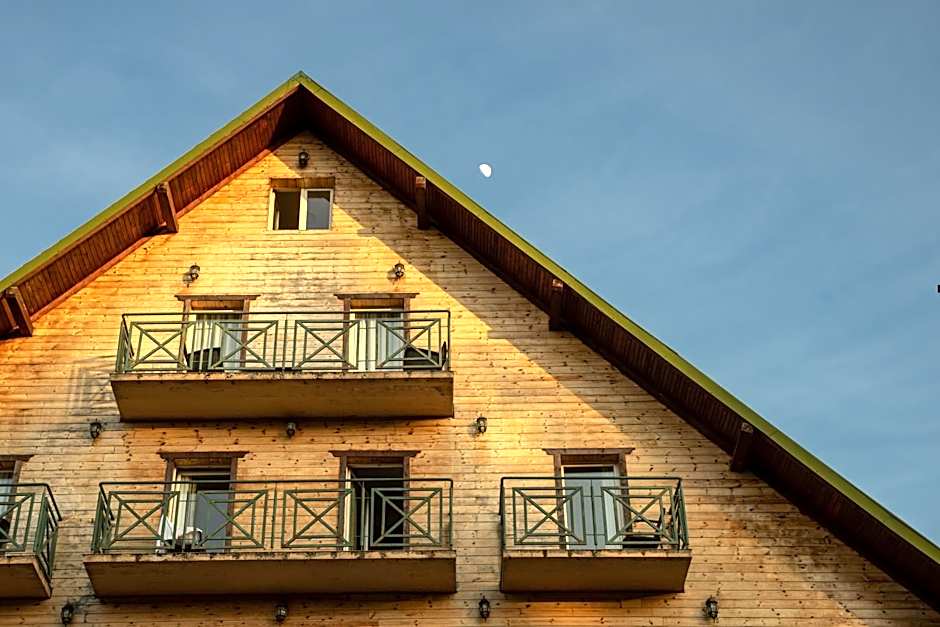 Hotel Enigma