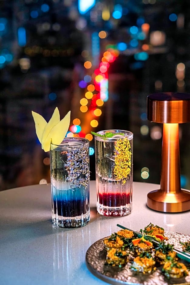 Mercure Bangkok Surawong