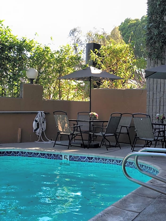 GreenTree Inn & Suites Los Angeles - Alhambra - Pasadena