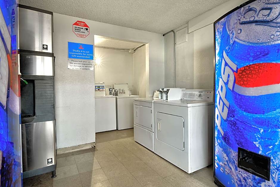 Studio 6 Grand Junction, CO