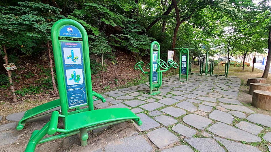 Hyunjin Tourist Hotel