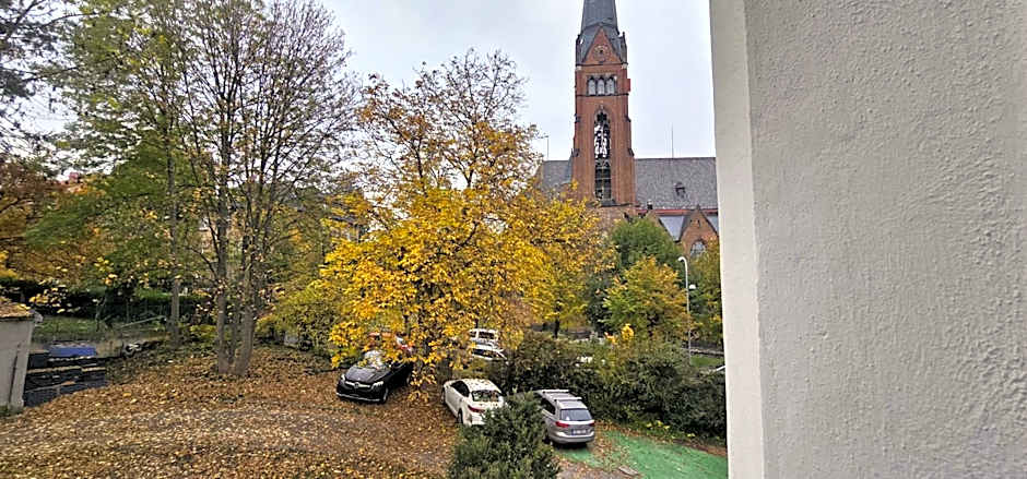 MVA House Teplice, Šanovský park