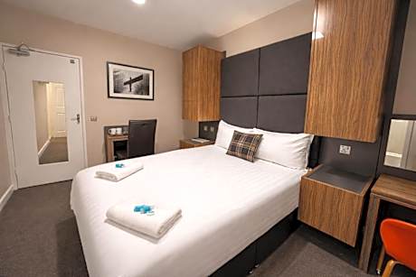 Double Room with Shared Bathroom