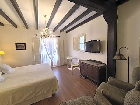 Double Room with Balcony and Sea View