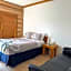 Bear's Claw Lodge