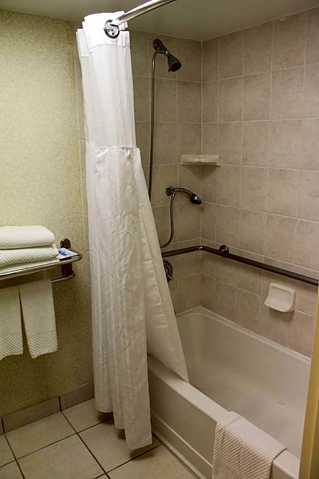 Hilton Palm Beach PBI