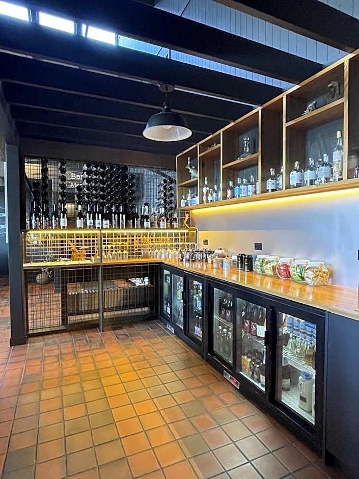 Thousand Lakes Lodge