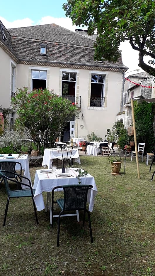 Les remparts de la Bastide