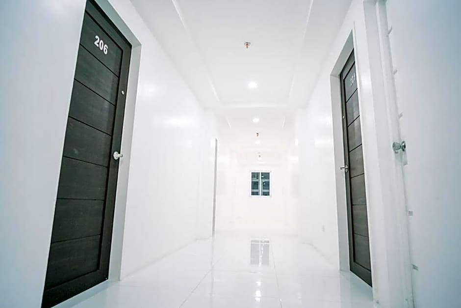Spotlight Hotel near Hundred Islands Wharf