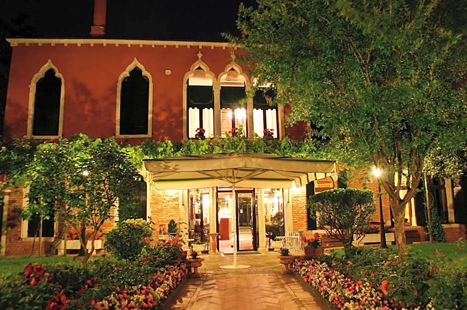 Pensione Accademia - Villa Maravege