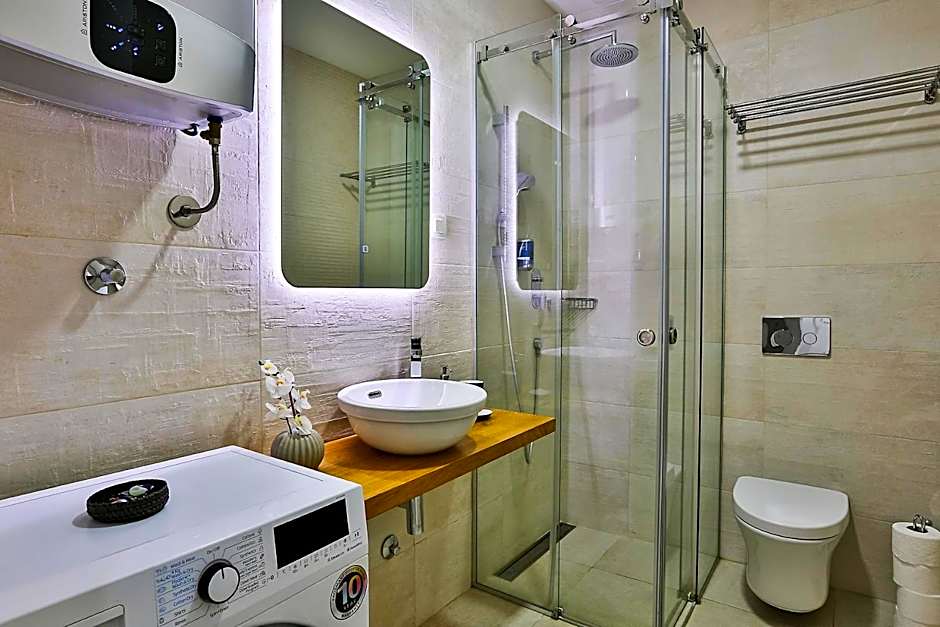 Royal Gardens Paradise