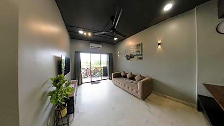 1-10pax DoorStep private beach & swimming pool