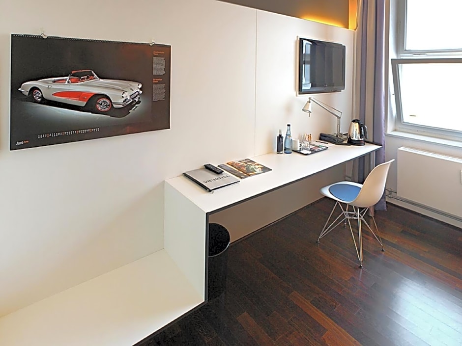 V8 Hotel Motorworld Region Stuttgart