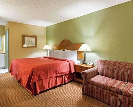 1 King Bed, Nonsmoking