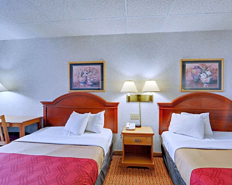 Econo Lodge Wytheville I-77 & I-81