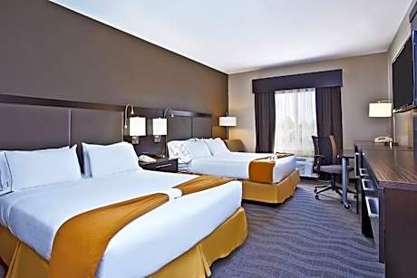 Standard Room with Two Queen Beds - Communications Accessible Tub