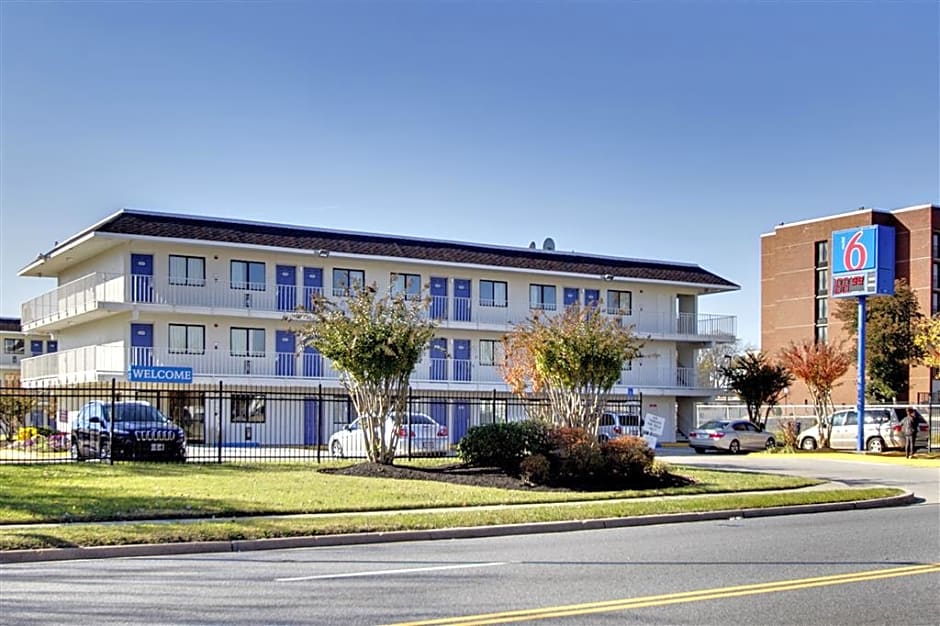 Motel 6 Capitol Heights, MD - Washington