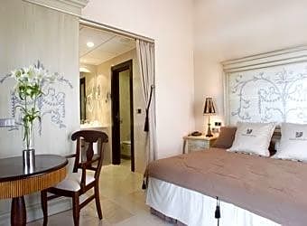 Hotel Puerto Juan Montiel & Spa & Base Náutica