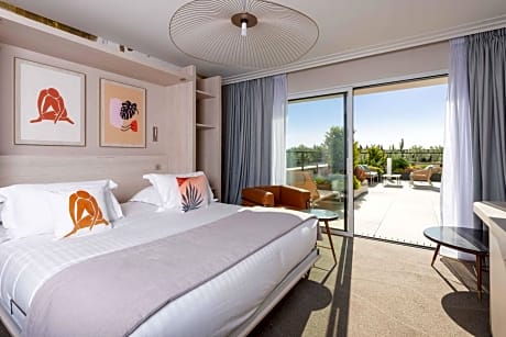 King Suite with Terrace - Non-Smoking