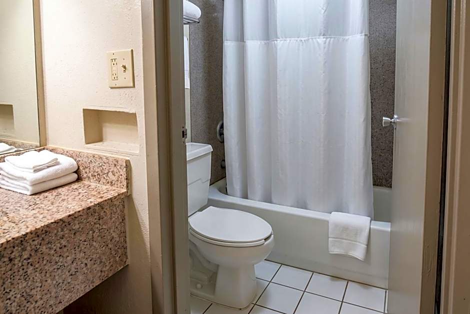 La Casa Inn Albany Near Tifton GA I 75