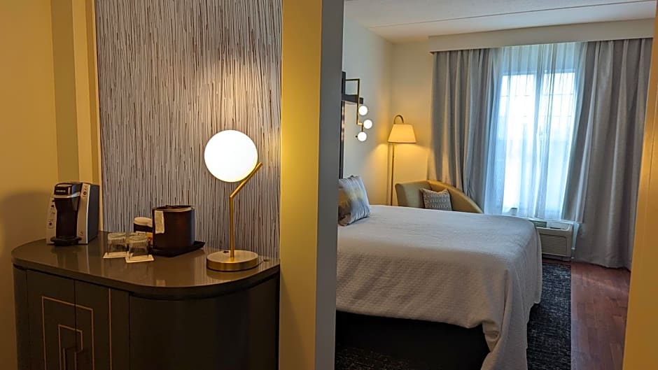Hotel Indigo Jacksonville-Deerwood Park, an IHG Hotel