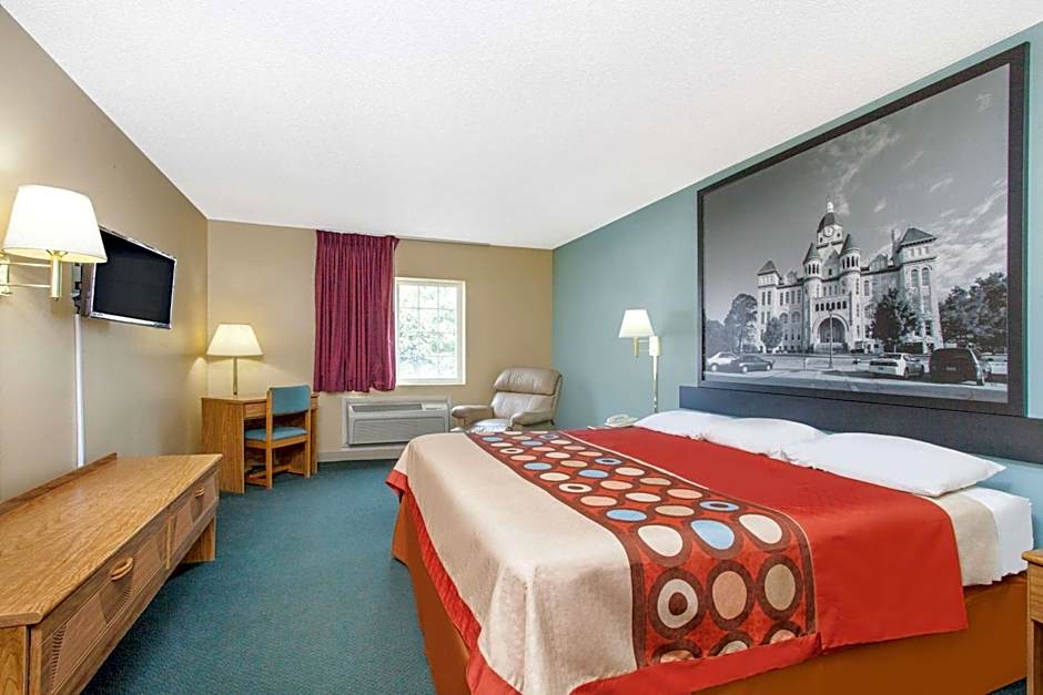 Super 8 by Wyndham Carthage
