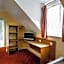 Roydon Marina Village Hotel