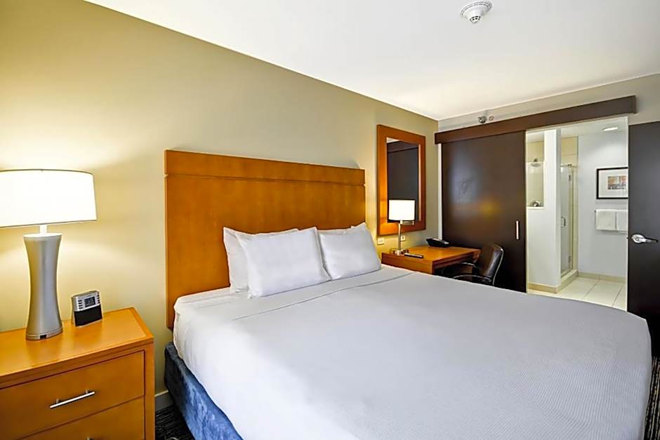 Hyatt House Chicago Warrenville