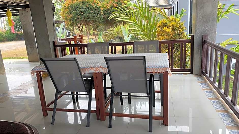 Chiang Khong Hill Resort