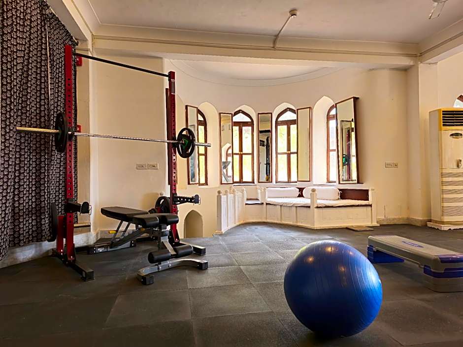 Neemrana Fort-Palace