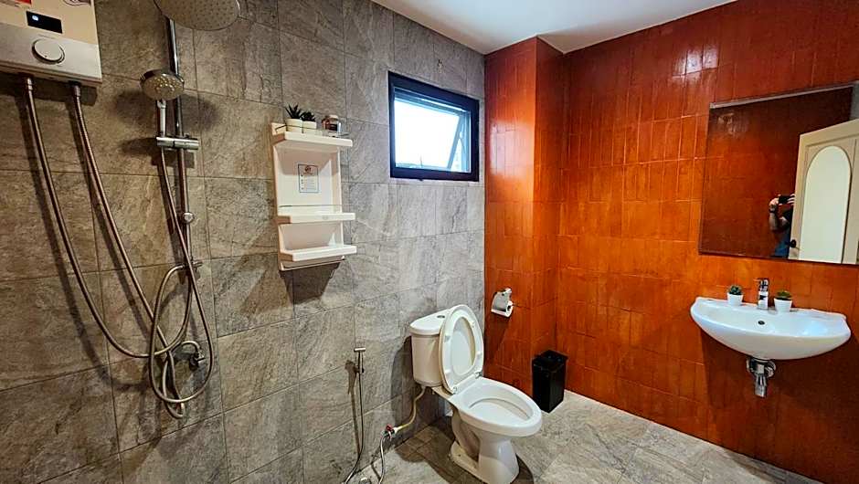 Krung Boutique Hotel