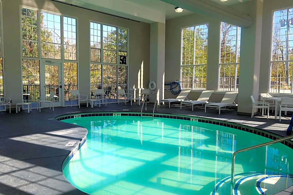 Country Inn & Suites by Radisson, Pigeon Forge South, TN