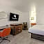 The Hotel Serene Glendale Peoria, Surestay Collection by BW