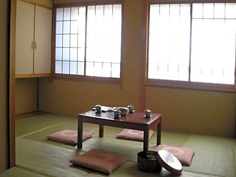 Japanese Style Room with Shared Bathroom - Check-in Before 9:00 PM
