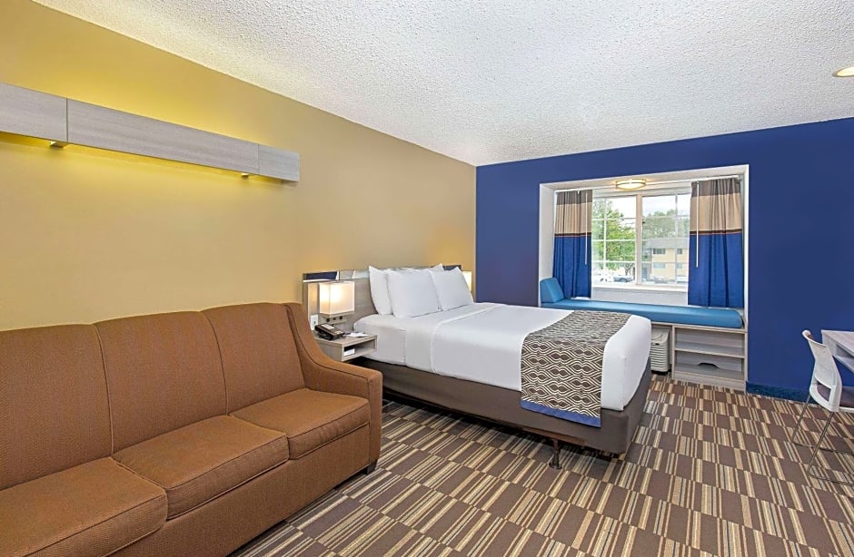 Microtel Inn & Suites by Wyndham Dry Ridge