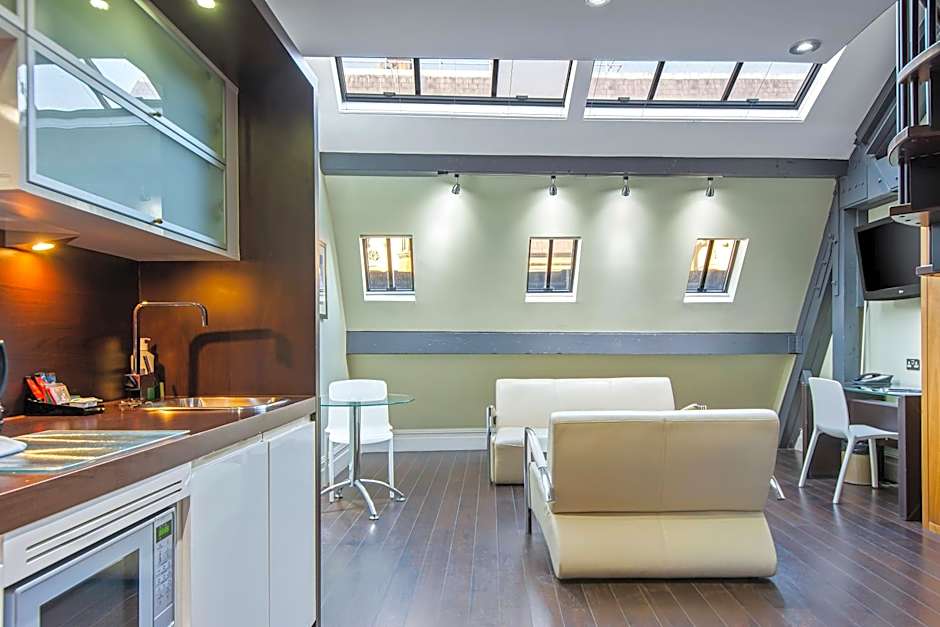 Roomzzz Manchester City