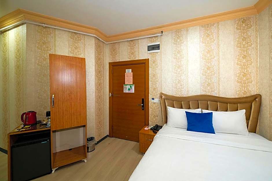 Maxwell Hotel