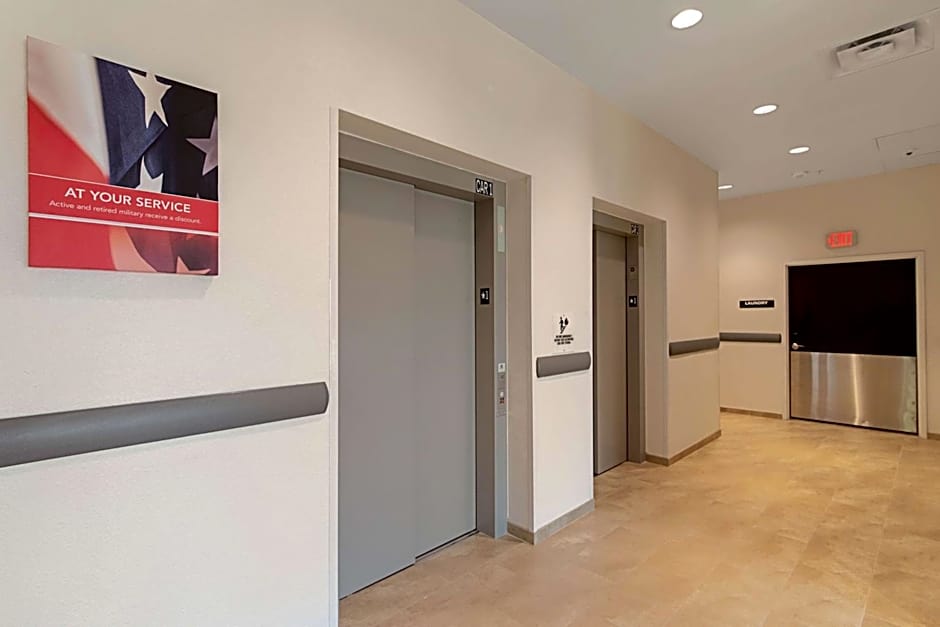 Studio 6 Austin Airport