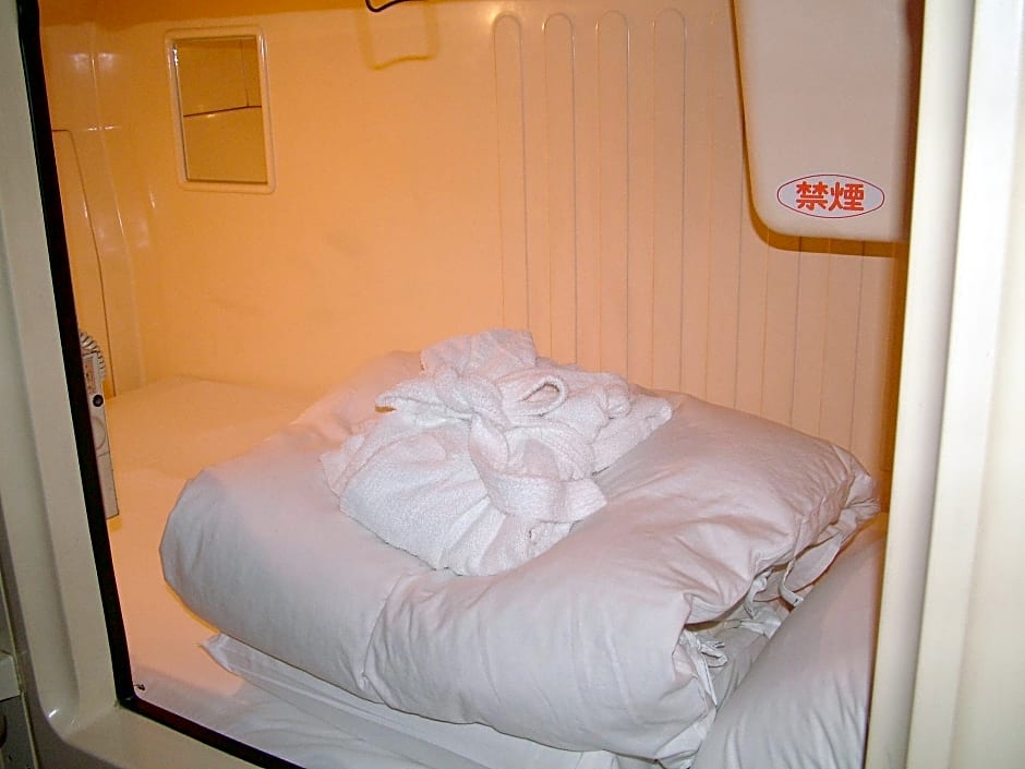 Capsule Inn Shimbashi - Men Only