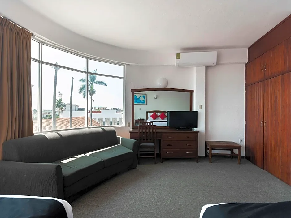 Capital O Florida Tuxpan